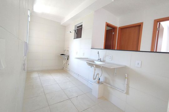 Cozinha de apartamento para alugar com 2 quartos, 45m² em Santa Amélia, Belford Roxo