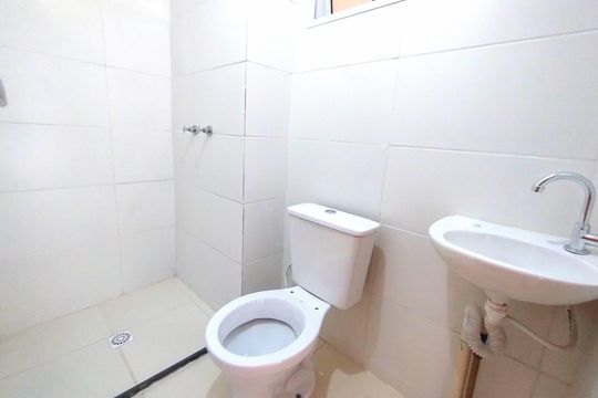 Banheiro de apartamento para alugar com 2 quartos, 45m² em Santa Amélia, Belford Roxo