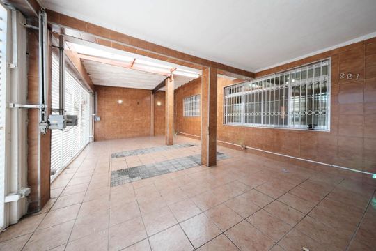 Garagem de casa à venda com 3 quartos, 1000m² em Jardim Aricanduva, São Paulo