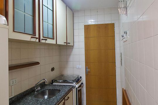 Cozinha de apartamento para alugar com 3 quartos, 84m² em Centro, Curitiba
