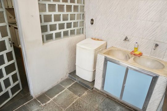 Área de Serviço de casa à venda com 3 quartos, 430m² em Parque Sao Jose, Belo Horizonte
