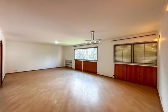 Apartamento para alugar com 3 quartos, 130m² em Sumarezinho, São Paulo