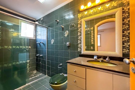 Apartamento para alugar com 3 quartos, 130m² em Sumarezinho, São Paulo