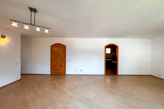Apartamento para alugar com 3 quartos, 130m² em Sumarezinho, São Paulo