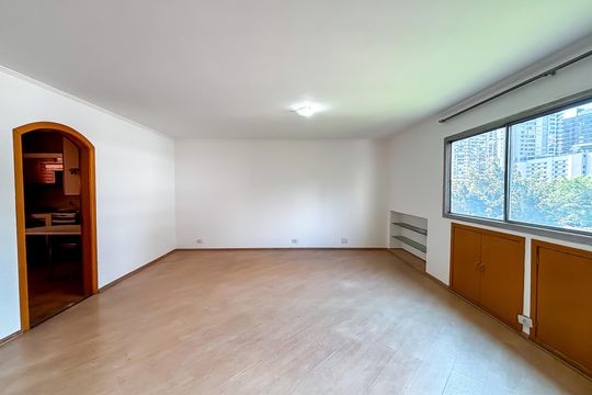 Apartamento para alugar com 3 quartos, 130m² em Sumarezinho, São Paulo