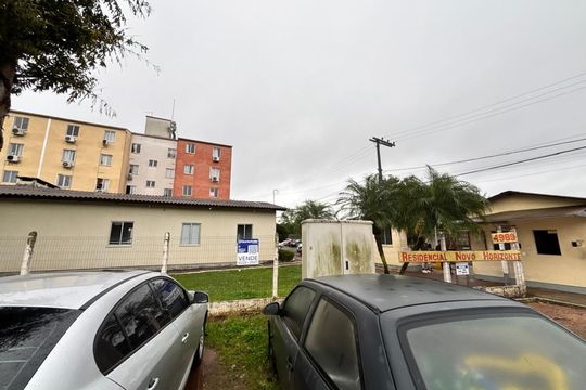 Placa instalada em 21/09/2026 com o código QLYB-93 de apartamento para alugar com 2 quartos, 39m² em Liberdade, Novo Hamburgo