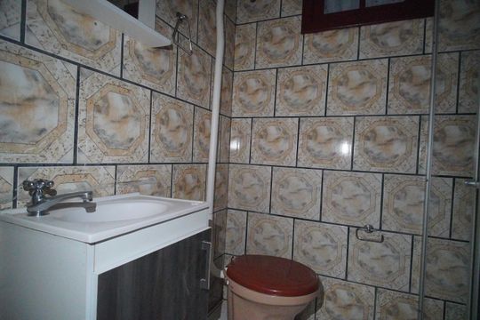 Banheiro de casa para alugar com 1 quarto, 63m² em Scharlau, São Leopoldo