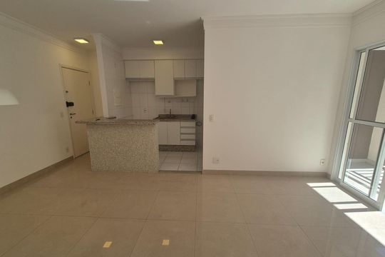 Sala de apartamento à venda com 2 quartos, 65m² em Alphaville Industrial, Barueri