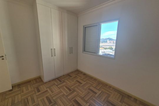 Quarto 2 de apartamento à venda com 2 quartos, 65m² em Alphaville Industrial, Barueri