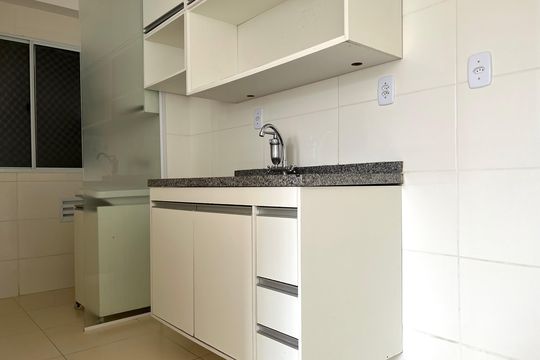 Cozinha de apartamento para alugar com 2 quartos, 45m² em Aeroporto, Juiz de Fora