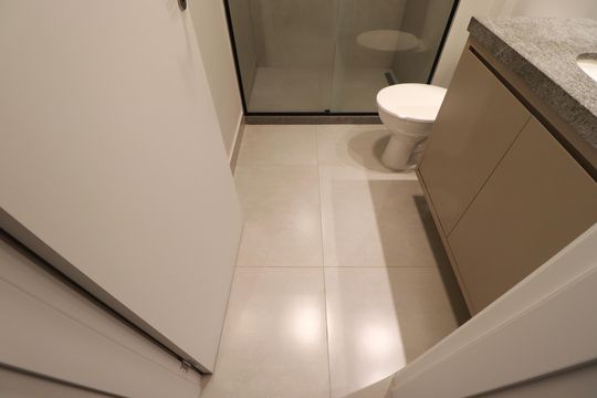 Banheiro de apartamento para alugar com 1 quarto, 35m² em Santa Luzia, Ribeirão Preto