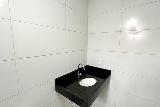 Banheiro de apartamento para alugar com 2 quartos, 46m² em Macedo, Guarulhos