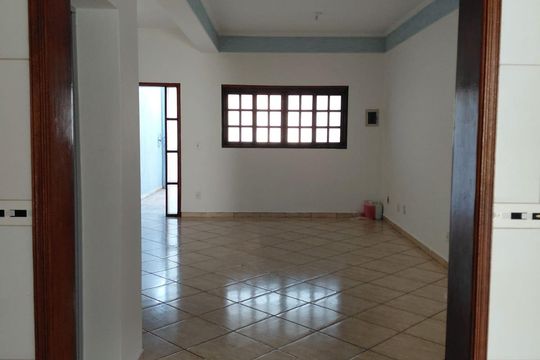Casa à venda com 3 quartos, 145m² em Altos de Sumaré, Sumaré