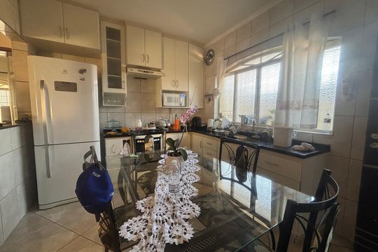 Cozinha de casa à venda com 4 quartos, 284m² em Jardim Eulina, Campinas