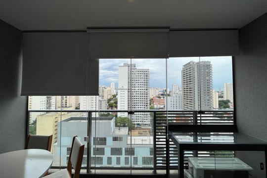 Varanda de kitnet/studio para alugar com 1 quarto, 28m² em Pompeia, São Paulo