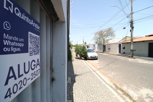 Plaquinha de casa para alugar com 2 quartos, 60m² em Jardim Europa, Uberlândia