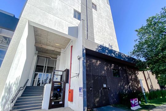 Fachada do Prédio de apartamento para alugar com 2 quartos, 34m² em Água Branca, São Paulo