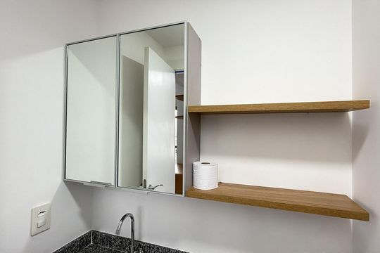 Banheiro de kitnet/studio para alugar com 1 quarto, 31m² em Mooca, São Paulo