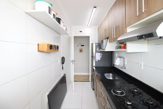 Cozinha de apartamento à venda com 2 quartos, 54m² em Itaquera, São Paulo