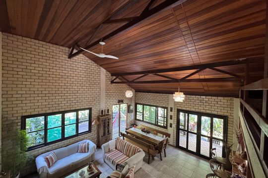 Quarto de casa de condomínio para alugar com 3 quartos, 280m² em Barra de Guaratiba, Rio de Janeiro