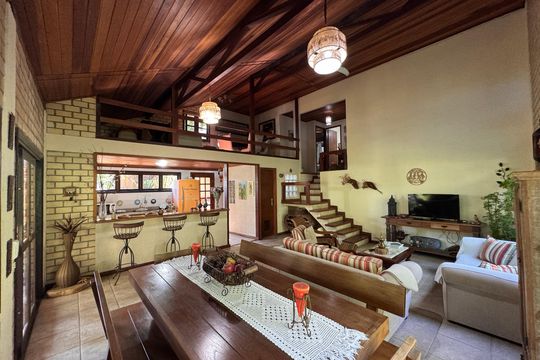 Casa de Condomínio para alugar com 3 quartos, 280m² em Barra de Guaratiba, Rio de Janeiro