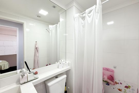 Banheiro de apartamento à venda com 2 quartos, 49m² em Vila Pirituba, São Paulo