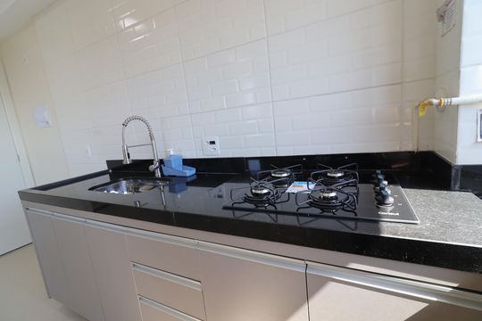 Cozinha de apartamento para alugar com 2 quartos, 35m² em Usina Piratininga, São Paulo