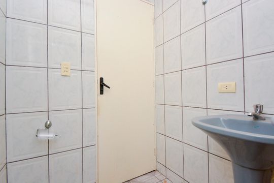 Banheiro Social de casa à venda com 2 quartos, 125m² em Jardim Palmira, Guarulhos