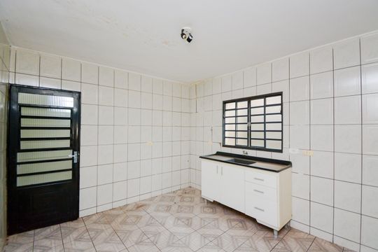 Cozinha de casa à venda com 3 quartos, 125m² em Jardim Palmira, Guarulhos