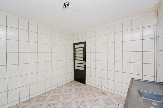 Cozinha de casa à venda com 2 quartos, 125m² em Jardim Palmira, Guarulhos
