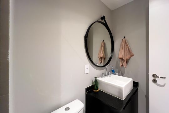 Banheiro de kitnet/studio à venda com 1 quarto, 42m² em Vila Dom Pedro I, São Paulo