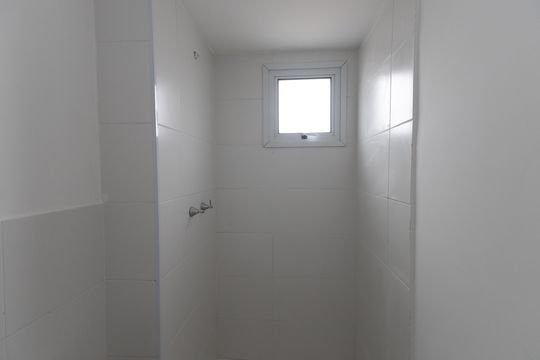Banheiro da Suíte de apartamento para alugar com 2 quartos, 54m² em Vila Maria Baixa, São Paulo