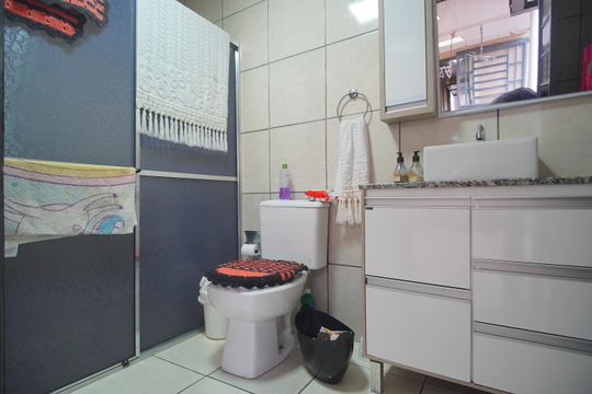 Banheiro 2 de casa à venda com 3 quartos, 120m² em Santo Afonso, Novo Hamburgo