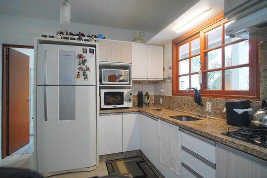 Cozinha de casa à venda com 2 quartos, 187m² em Feitoria, São Leopoldo