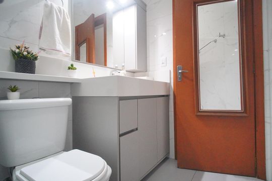 Banheiro  de casa à venda com 2 quartos, 187m² em Feitoria, São Leopoldo