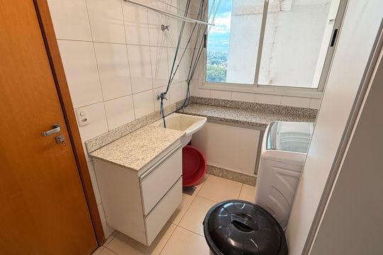 Área de Serviço de apartamento para alugar com 4 quartos, 140m² em Setor Bueno, Goiânia