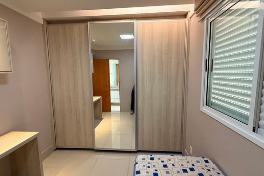 Suíte 2 de apartamento para alugar com 4 quartos, 140m² em Setor Bueno, Goiânia