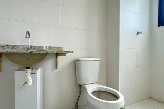 Banheiro da Suíte de kitnet/studio à venda com 1 quarto, 24m² em Pinheiros, São Paulo