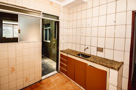 Cozinha de apartamento para alugar com 1 quarto, 52m² em Mantiqueira, Belo Horizonte