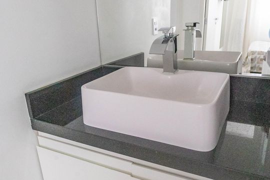 Banheiro  de apartamento à venda com 2 quartos, 36m² em Americanópolis, São Paulo