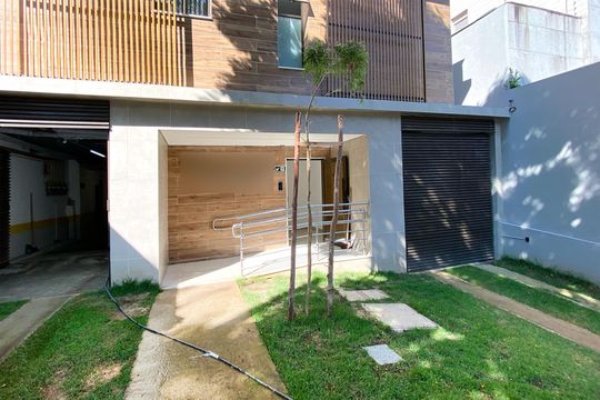 Fachada de apartamento à venda com 2 quartos, 80m² em Lourdes, Belo Horizonte