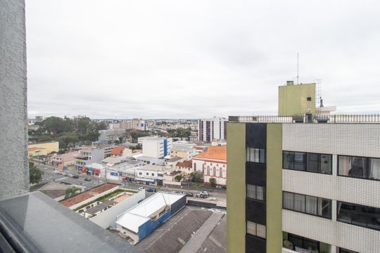 Vista da Sala de apartamento para alugar com 1 quarto, 31m² em Água Verde, Curitiba