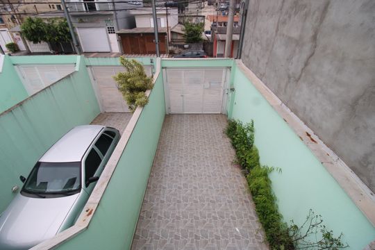 Varanda da suíte 2 de casa para alugar com 2 quartos, 100m² em Vila Brasil, São Paulo