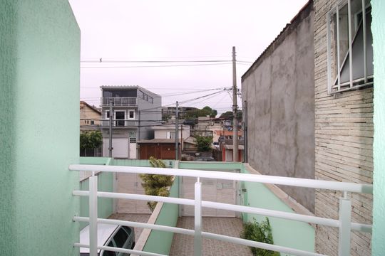 Varanda da suíte 2 de casa para alugar com 2 quartos, 100m² em Vila Brasil, São Paulo