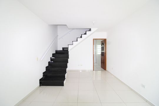 Sala de casa para alugar com 2 quartos, 100m² em Vila Brasil, São Paulo