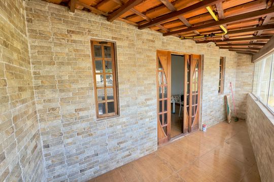 Sacada terraco de casa para alugar com 2 quartos, 98m² em Jardim Sao Domingos, Guarulhos