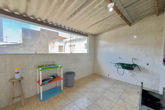 Área de Serviço de casa para alugar com 2 quartos, 98m² em Jardim Sao Domingos, Guarulhos
