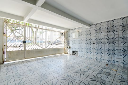 Garagem de casa à venda com 3 quartos, 266m² em Jardim Paraventi, Guarulhos