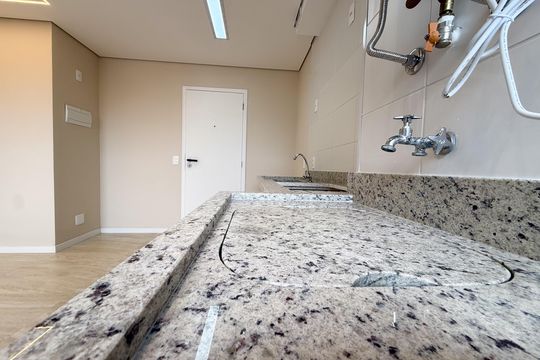 Cozinha de apartamento à venda com 2 quartos, 38m² em Vila Albertina, São Paulo