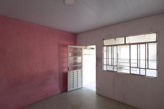 Quarto de casa para alugar com 1 quarto, 70m² em Jardim Montanhês, Belo Horizonte
